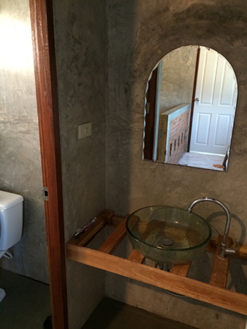 ��ҹ�ٹ����� 3 ��ͧ�͹ 4 ��ͧ��� �� 1.3 ��ҹ