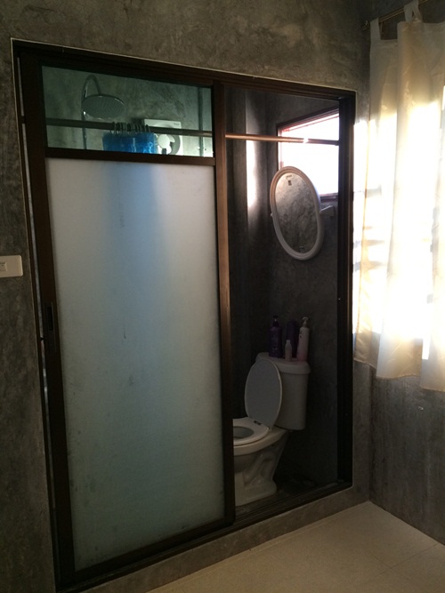 ��ҹ�ٹ����� 3 ��ͧ�͹ 4 ��ͧ��� �� 1.3 ��ҹ