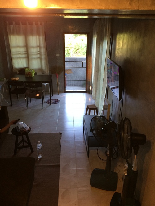 ��ҹ�ٹ����� 3 ��ͧ�͹ 4 ��ͧ��� �� 1.3 ��ҹ