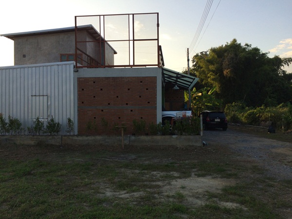 ��ҹ�ٹ����� 3 ��ͧ�͹ 4 ��ͧ��� �� 1.3 ��ҹ