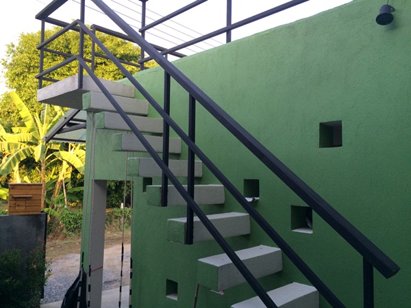 ��ҹ�ٹ����� 3 ��ͧ�͹ 4 ��ͧ��� �� 1.3 ��ҹ