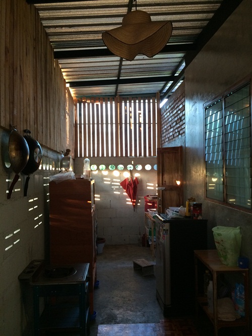 ��ҹ�ٹ����� 3 ��ͧ�͹ 4 ��ͧ��� �� 1.3 ��ҹ