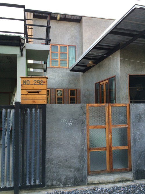 ��ҹ�ٹ����� 3 ��ͧ�͹ 4 ��ͧ��� �� 1.3 ��ҹ