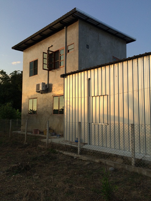 ��ҹ�ٹ����� 3 ��ͧ�͹ 4 ��ͧ��� �� 1.3 ��ҹ