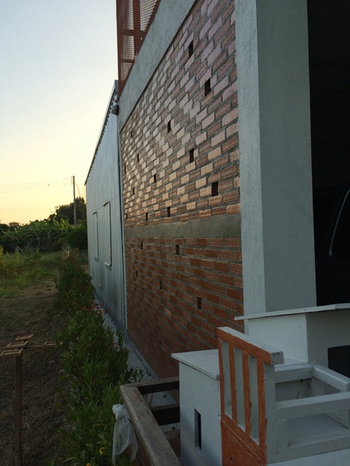 ��ҹ�ٹ����� 3 ��ͧ�͹ 4 ��ͧ��� �� 1.3 ��ҹ