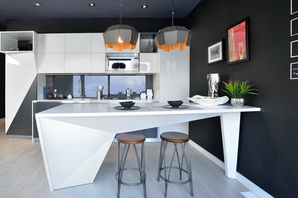 Ẻ��ͧ���� 10 �������ͧ������� � ����������ç�ѹ����