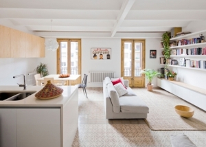 �͹ⴴ�䫹����繸����ҵԴ��§ҹ��� ���ҧ���ѹ��ҡѺ��鹡�����ͧ��ҡ����