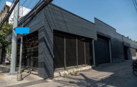 �ç�ҹ������ �Ѳ�ҡ�ا෾