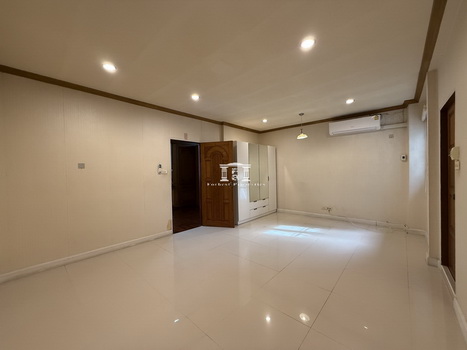 ��º�ҹ �ҹ���ҡ�ا෾