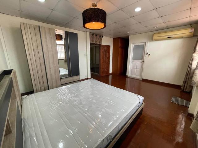 ��ҹ������ �ҧ�͡�˭��ا෾