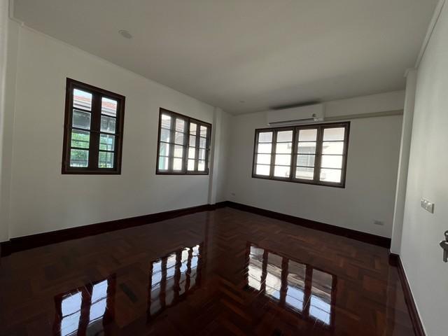 ��ҹ������ ���Ե��ا෾