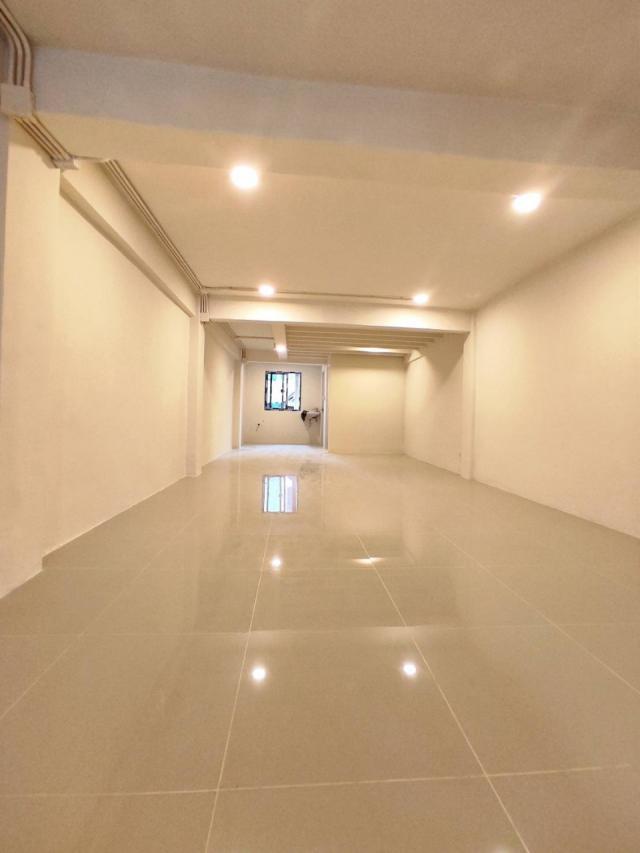 �Ҥ�þҳԪ�������� �Ѳ�ҡ�ا෾