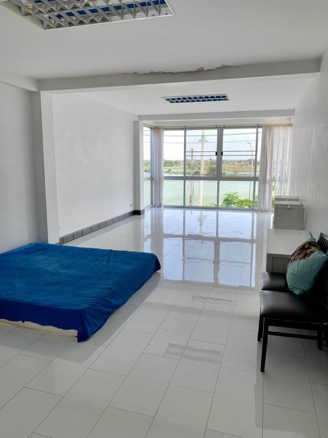 ��ҹ������ �ҧ��� ��طû�ҡ��