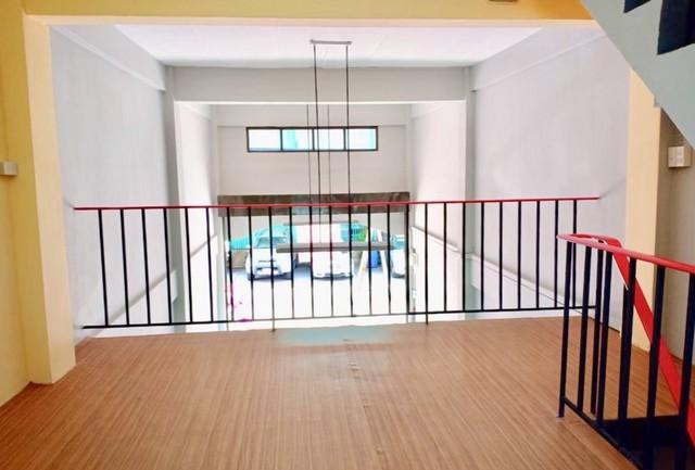 ����Ҥ�þҳԪ�� �ҧᤡ�ا෾