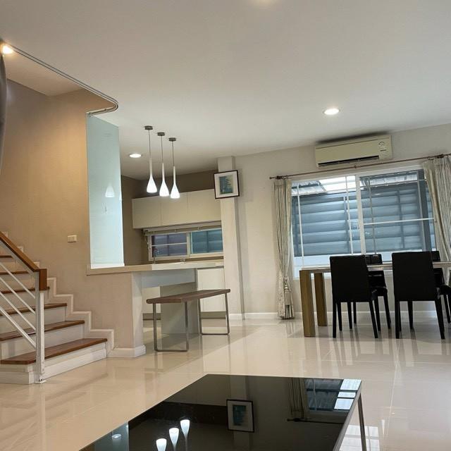 ��º�ҹ �ҧ�лԡ�ا෾