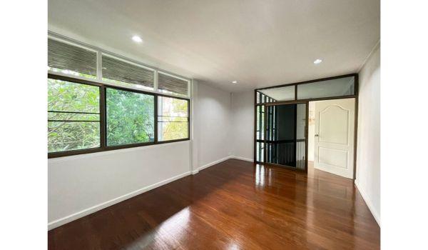 ��ҹ������ ���¢�ҧ��ا෾