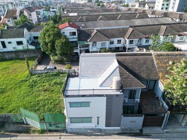 ��ҹ������ ���¢�ҧ��ا෾