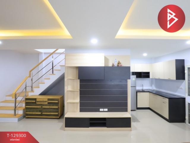 ��º�ҹ �ҧ�����طû�ҡ��