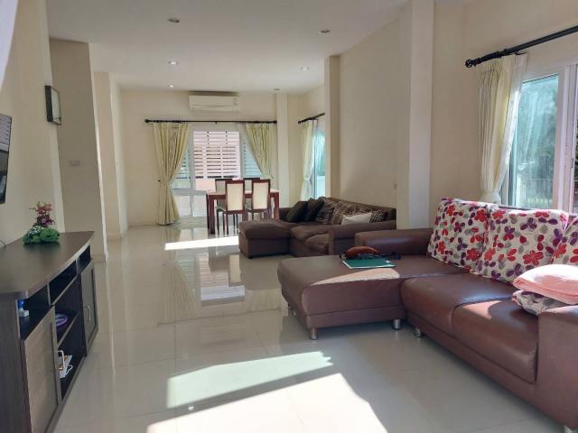 ��º�ҹ �չ���ա�ا෾