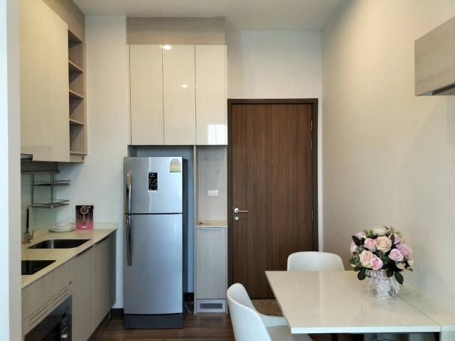 �͹������� �ҧ���͡�ا෾