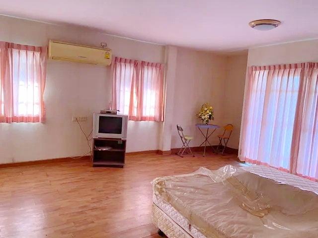 ��ҹ������ �Ҵ��кѧ��ا෾