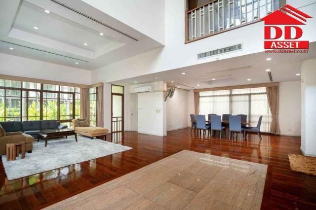 ��º�ҹ �Ѳ�ҡ�ا෾