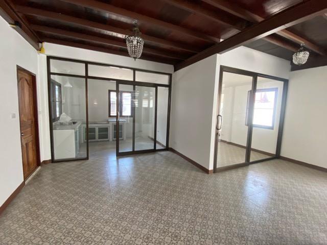 ��ҹ������ �ҧ�лԡ�ا෾