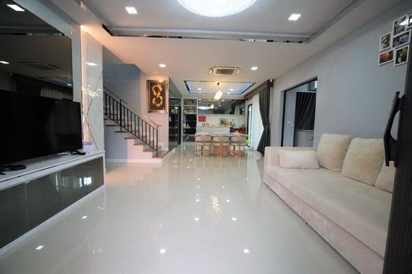 ��ҹ������ �ҧ�ع��¹��ا෾