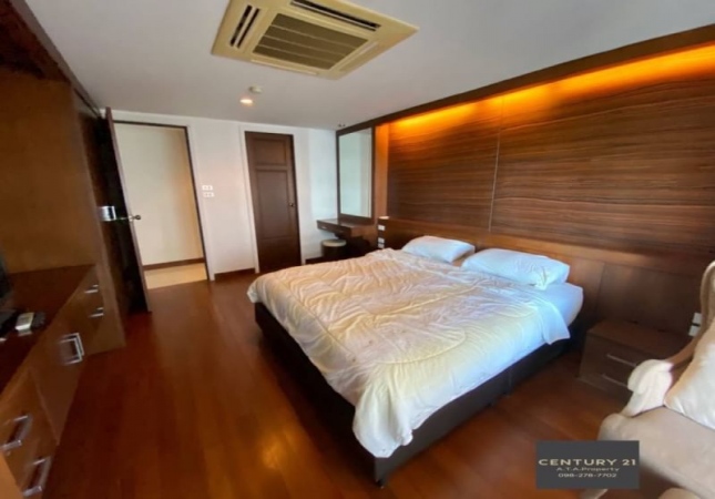 ���ͧ �� A House property