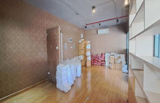 ธุรกิจดินแดง ธุรกิจดินแดง