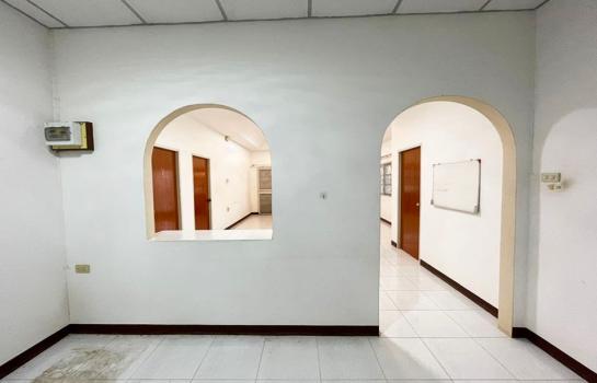 ��ҹSukhumvit ���ͧ