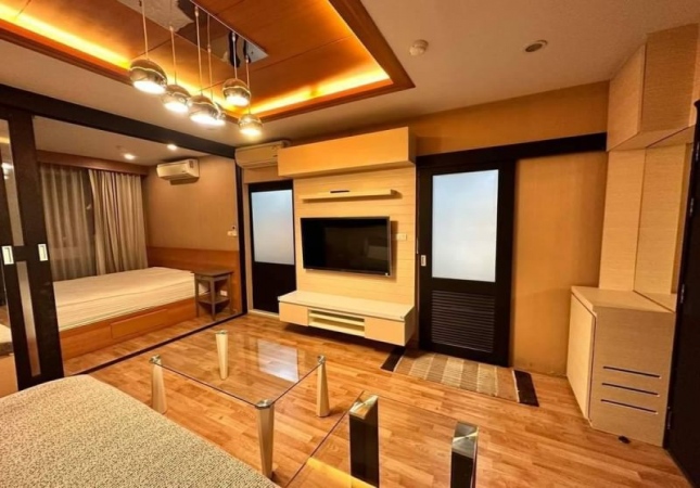 ���ͧ �� A House property