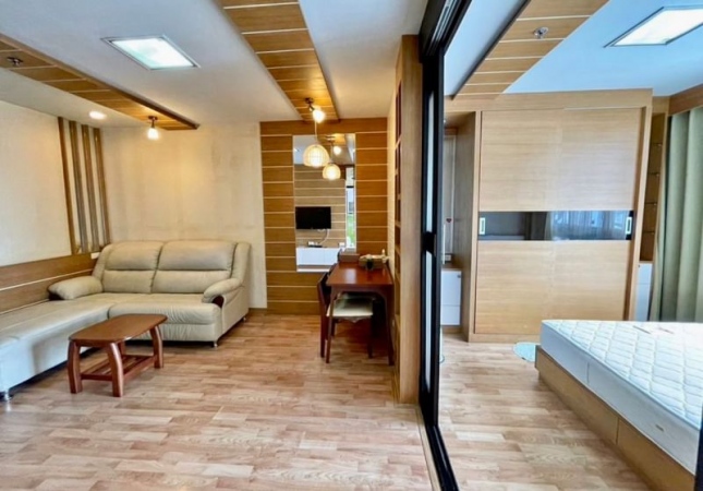 ���ͧ �� A House property