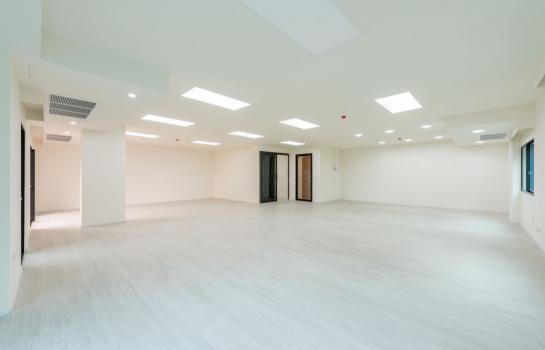 �ҷ� �� iSpace Center