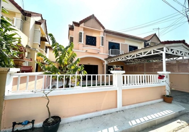�ź��� �� A House property