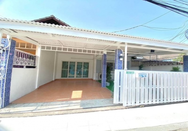 ��ҹLotus 2,190,000 �ҷ