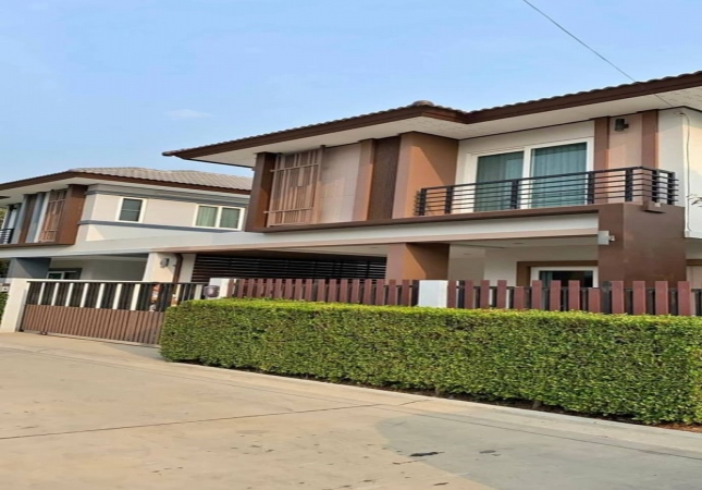 ���ͧ �� A House property