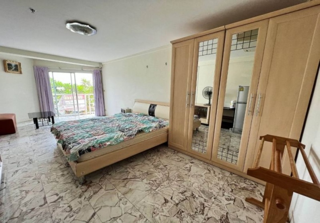 ���ͧ �� A House property