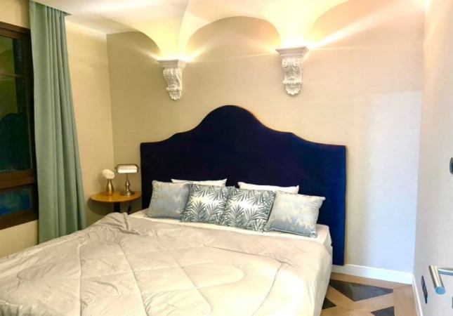 ���ͧ �� A House property