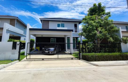 �ҧ�˭� �� Nuttapong