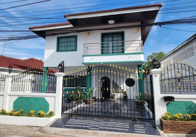 �ź��� �� A House property