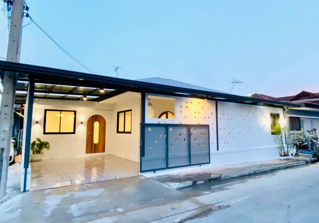 �ҧ�˭� �� ����ѷ �����൷ ��ਹ���(�������) �ӡѴ