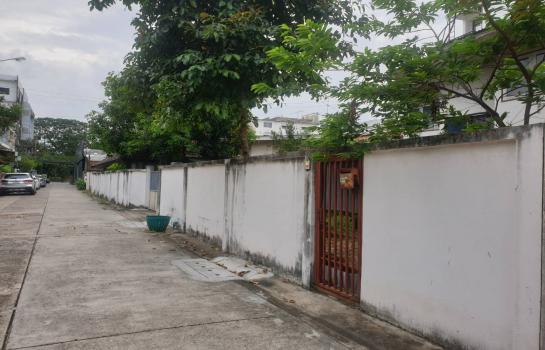 ที่ดิน BTS 50,000,000 บาท ที่ดิน BTS 50,000,000 บาท