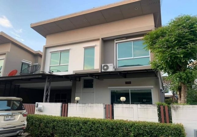 ���ͧ �� A House property