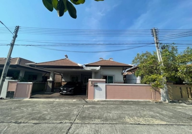 �ź��� �� A House property