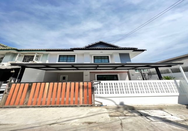 �ҧ�˭� �� ����ѷ �����൷ ��ਹ���(�������) �ӡѴ