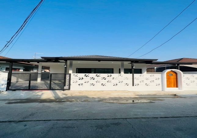 �ҧ�˭� �� ����ѷ �����൷ ��ਹ���(�������) �ӡѴ