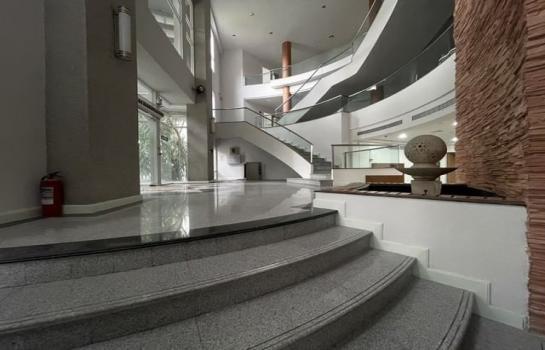 �Ҥ�þҳԪ�������� 400,000 �ҷ�����͹