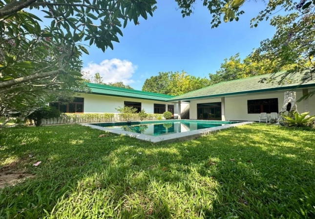 �ź��� �� A House property