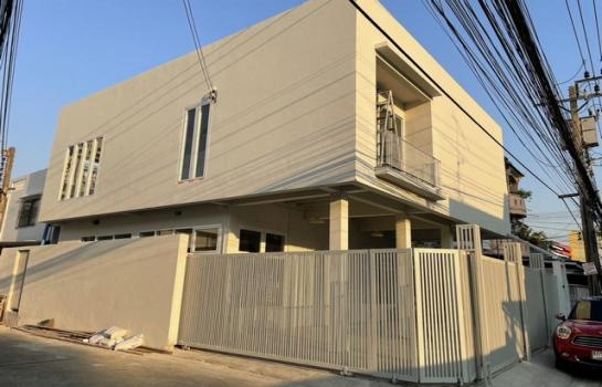 ���¢�ҧ �� biw